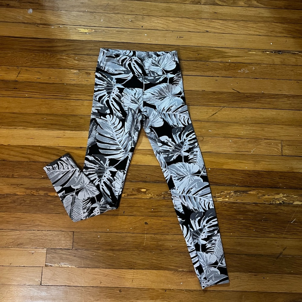 KORAL yoga leggings